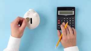 Comprendre les honoraires d&rsquo;un courtier en assurances : transparence et valeur ajoutée